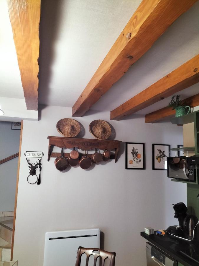 Apartamento Les Capucines La Souris Des Champs Étival-Clairefontaine Exterior foto